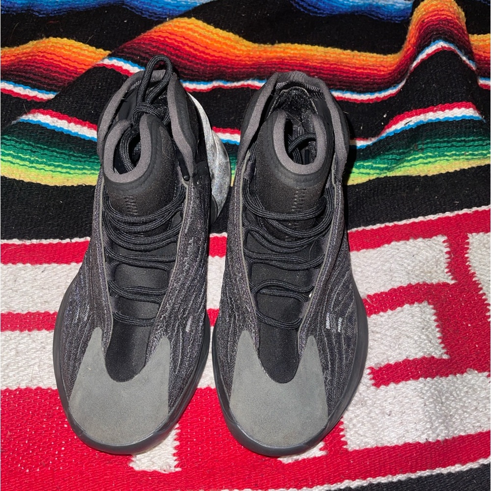 Adidas Yeezy Qntm Onyx